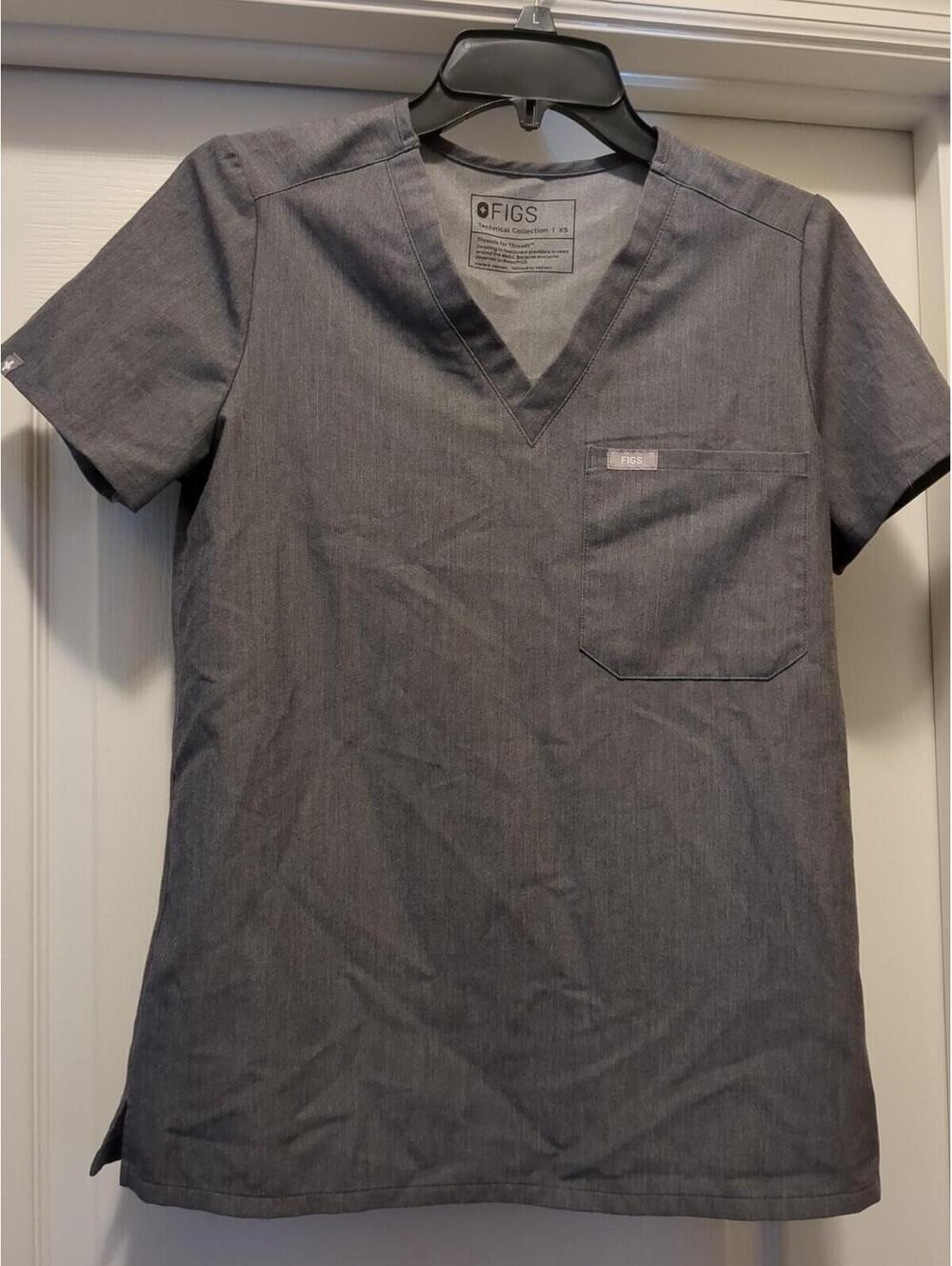 FIGS Catarina Scrub Top Women Size XS V-Neck NWT Medicine Medical Nursing Gray
